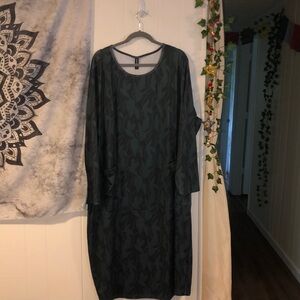 Noracora Maxi NWT 2X Dark Green Floral Shapeless dress with Pockets